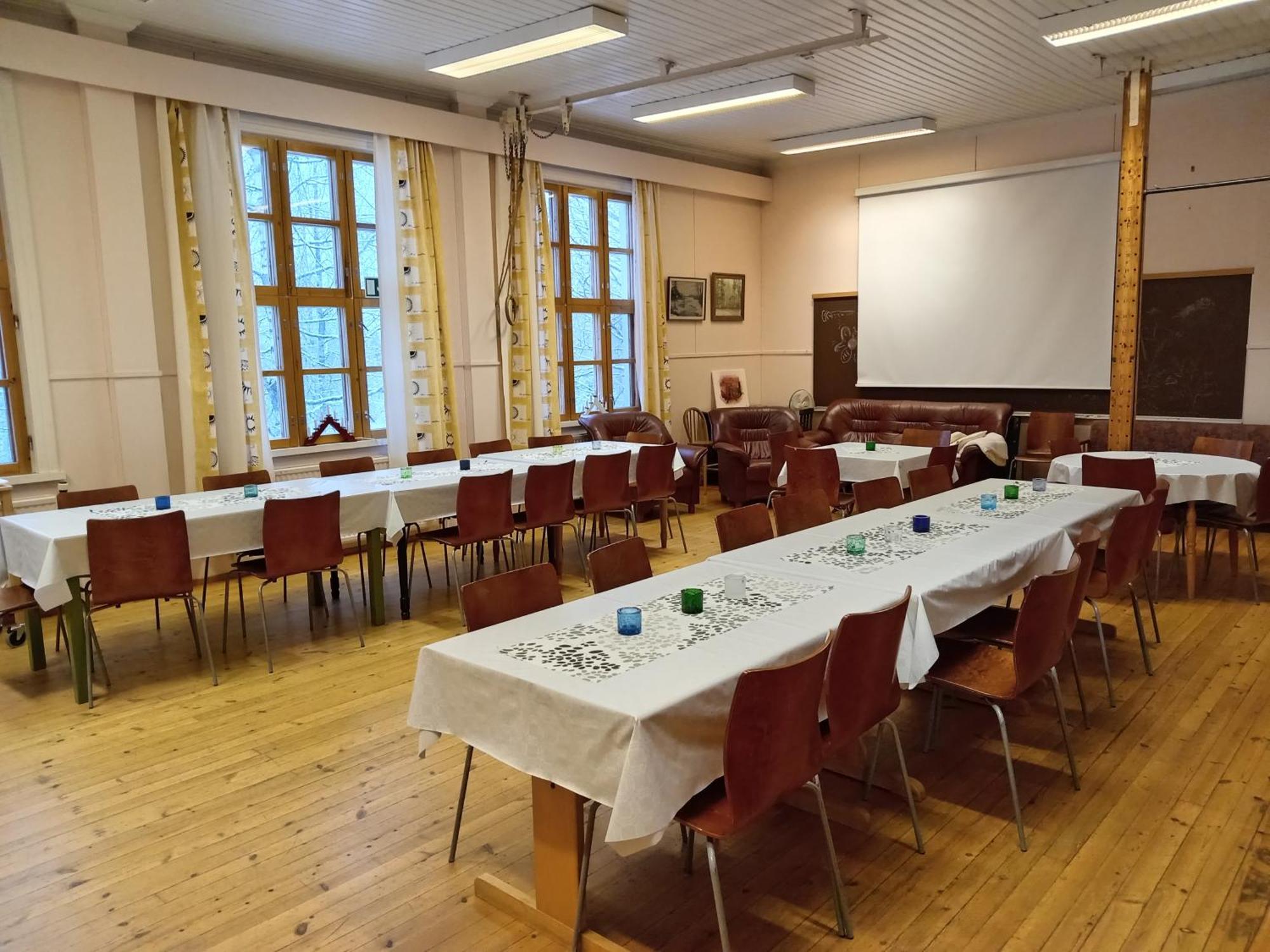 Koveron Majatalo Buitenkant foto