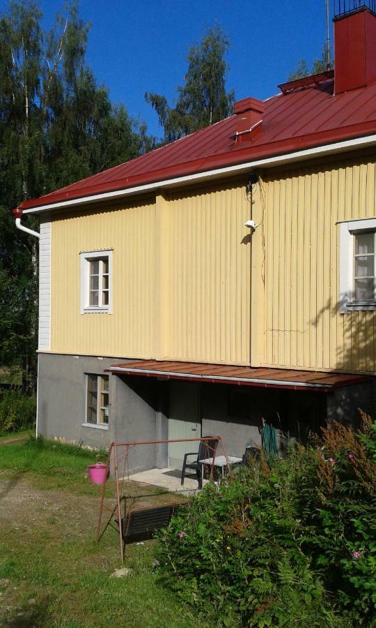 Koveron Majatalo Buitenkant foto