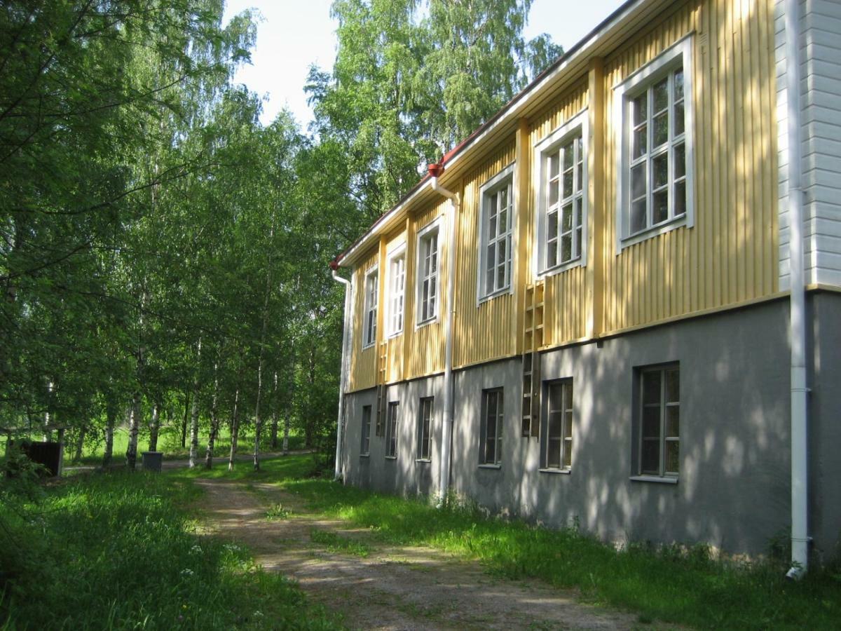 Koveron Majatalo Buitenkant foto