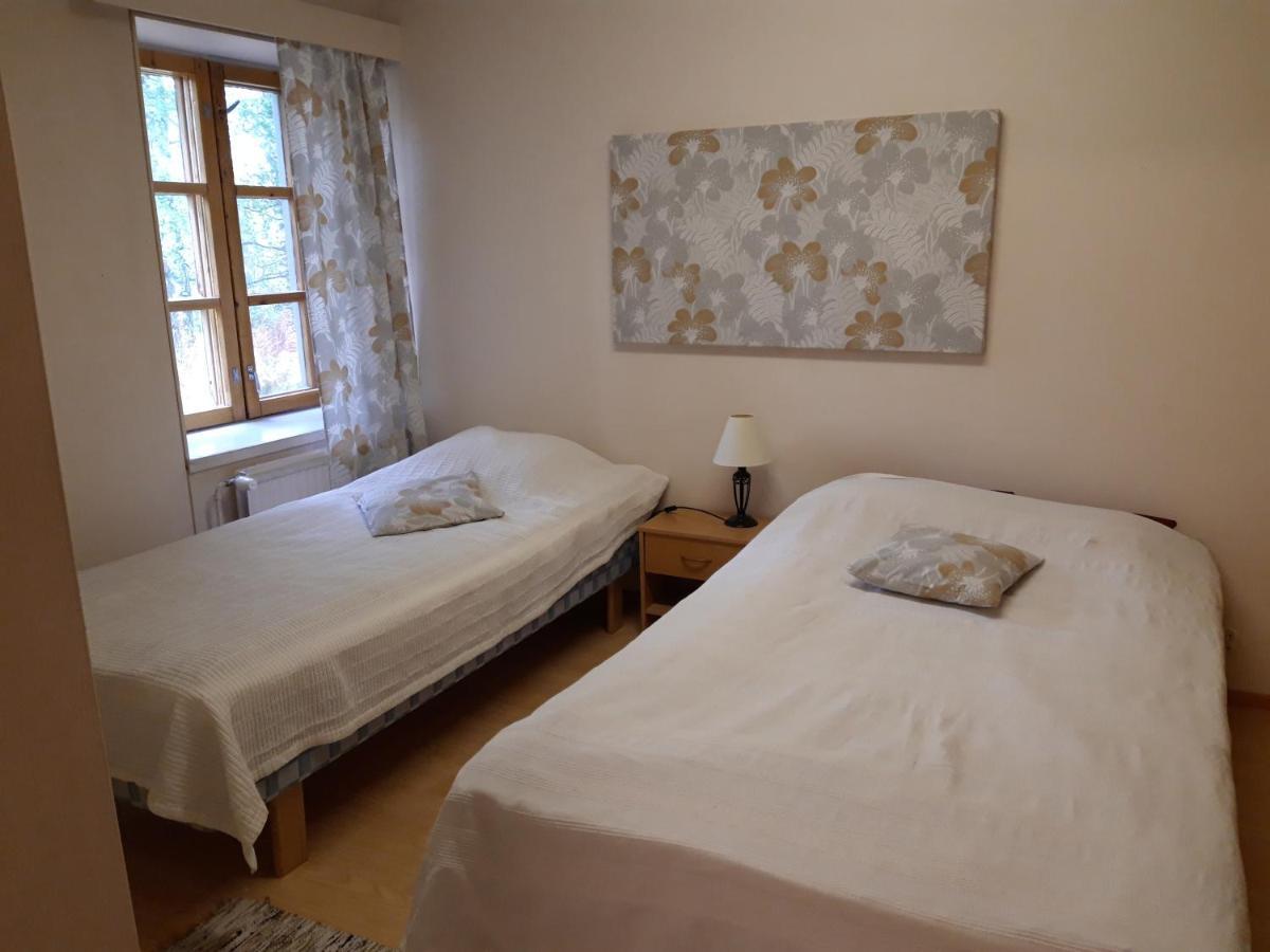 Koveron Majatalo Buitenkant foto